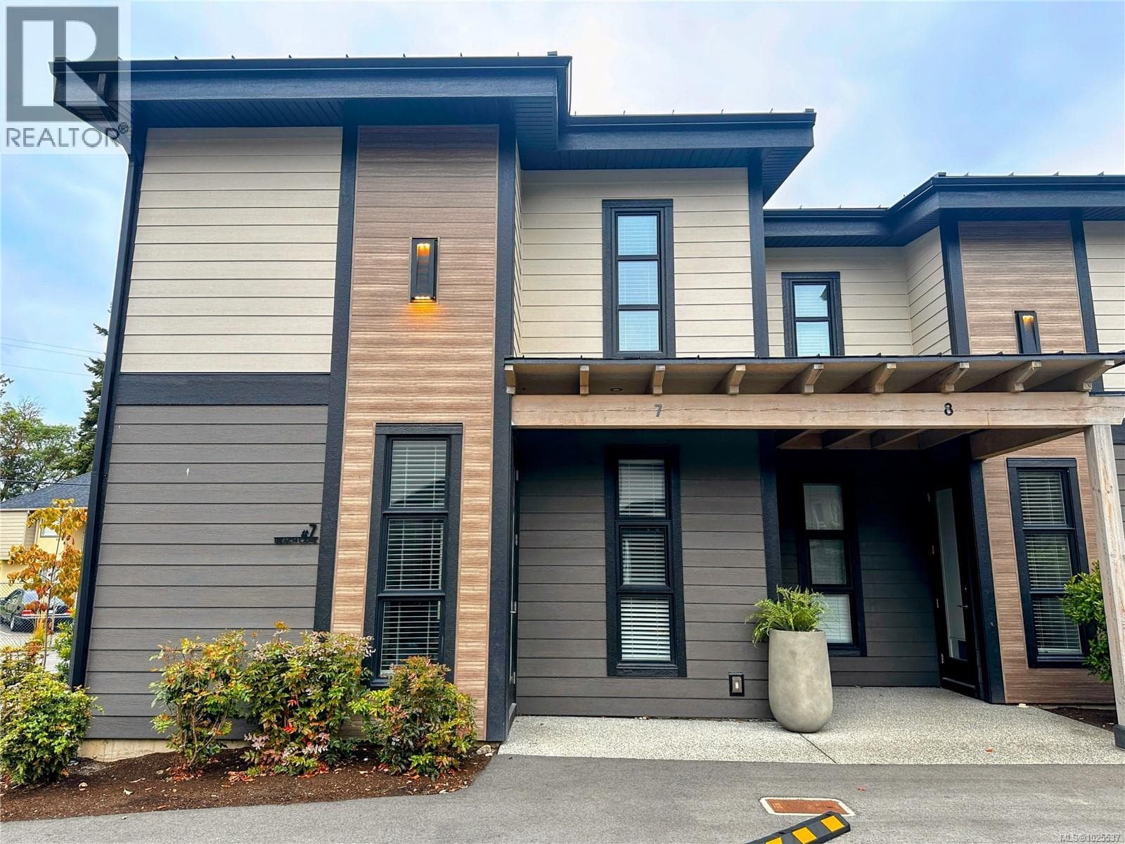 7 1175 Resort Dr, Vancouver Island — photo 3