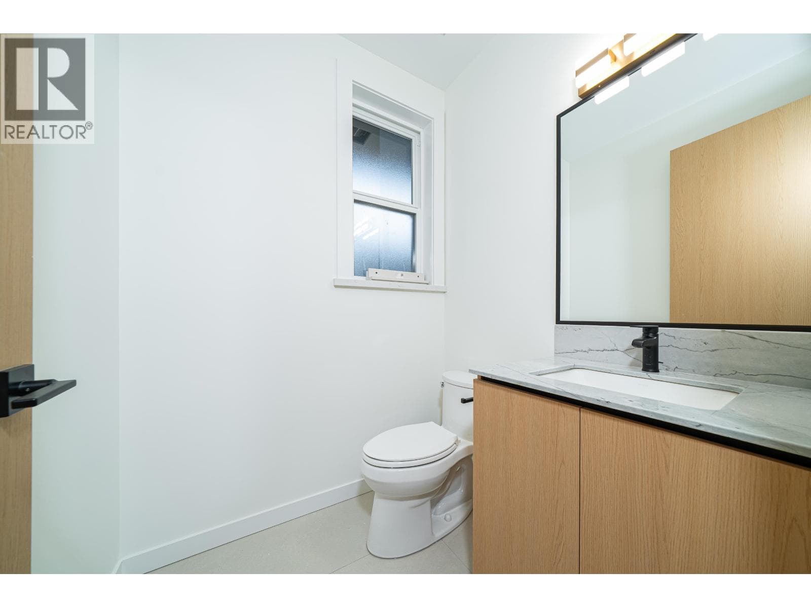 2 5091 BUXTON STREET, Greater Vancouver — photo 5