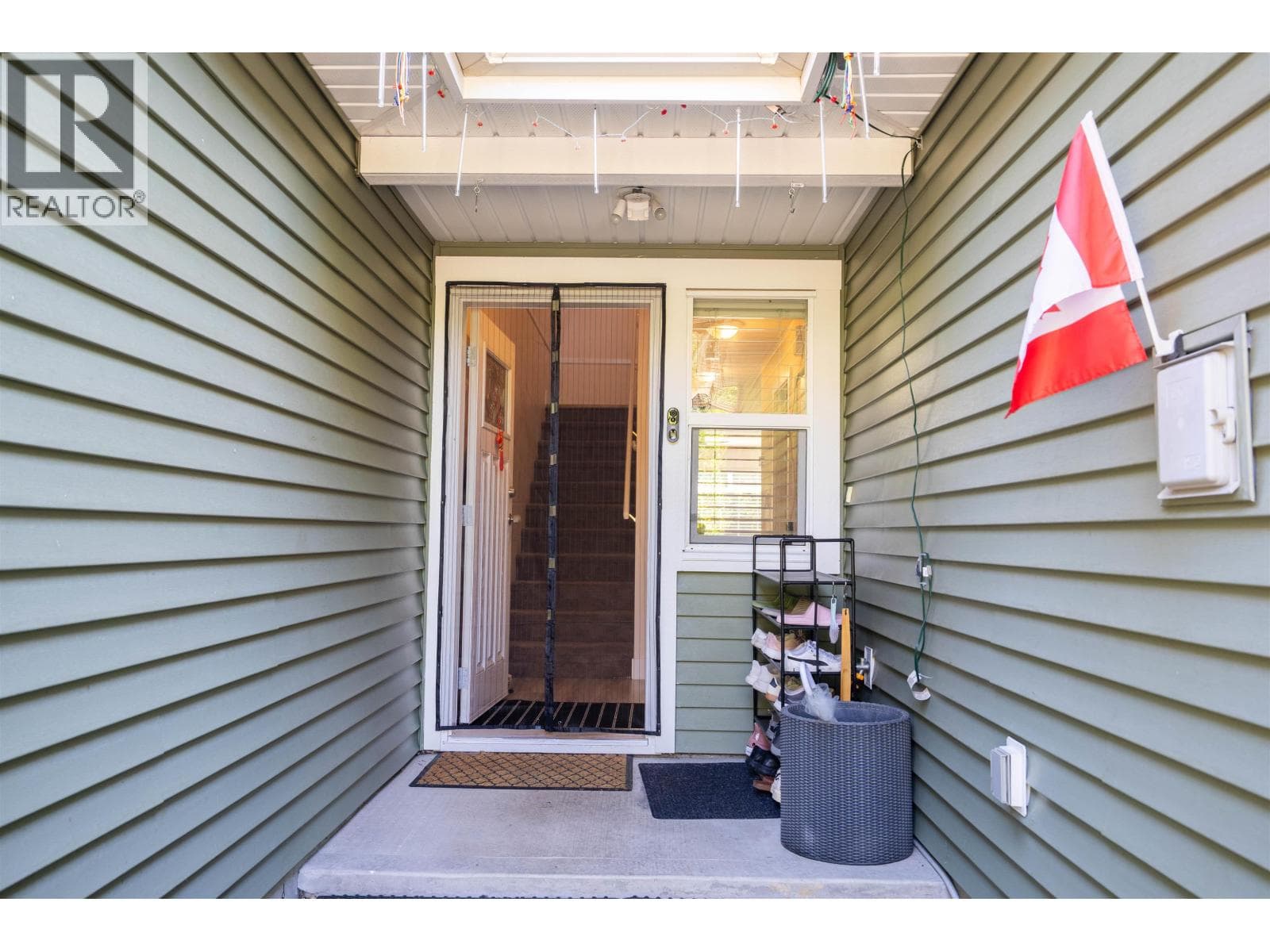 3 624 SHAW ROAD, Greater Vancouver — photo 2