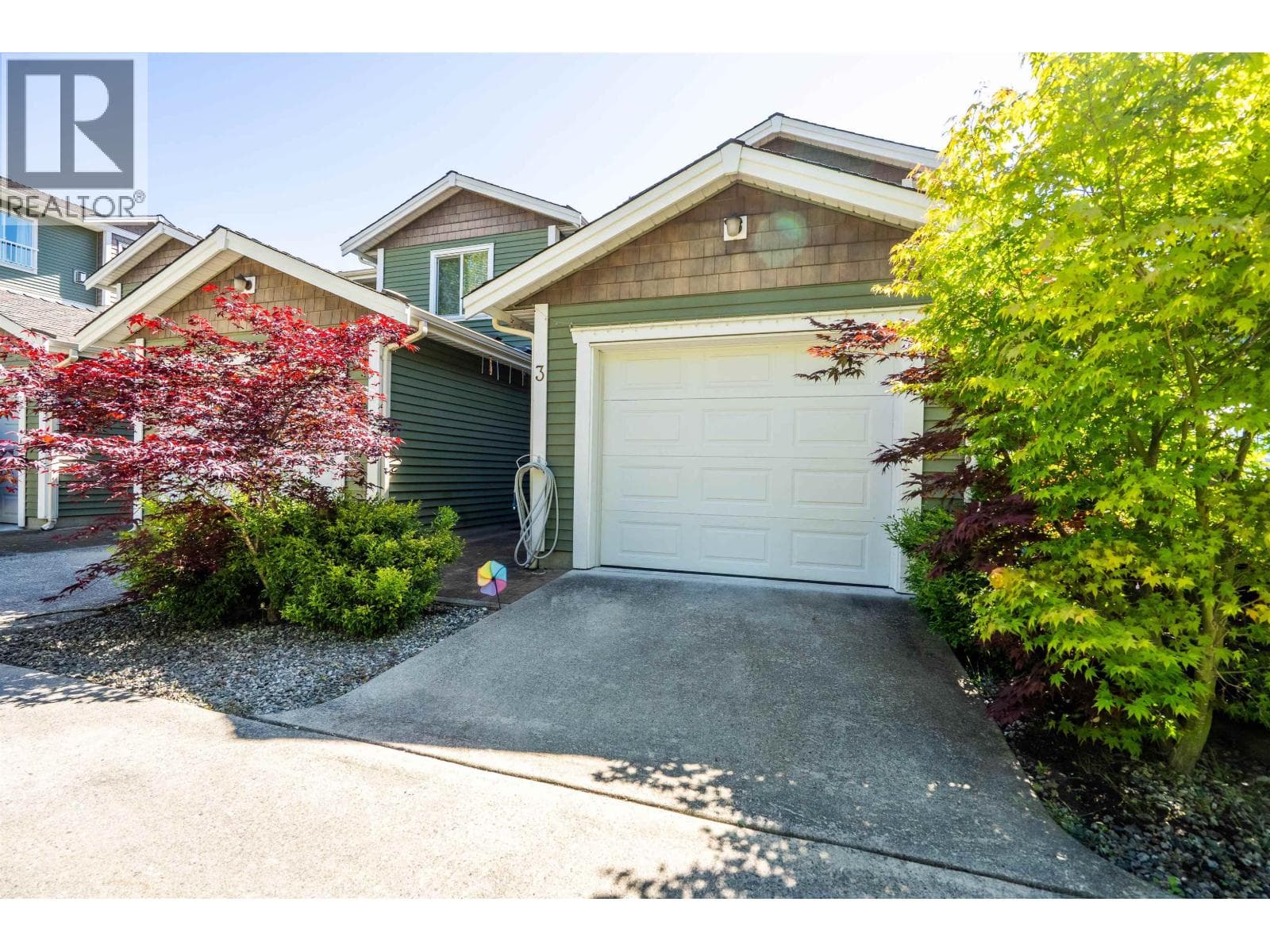 3 624 SHAW ROAD in 