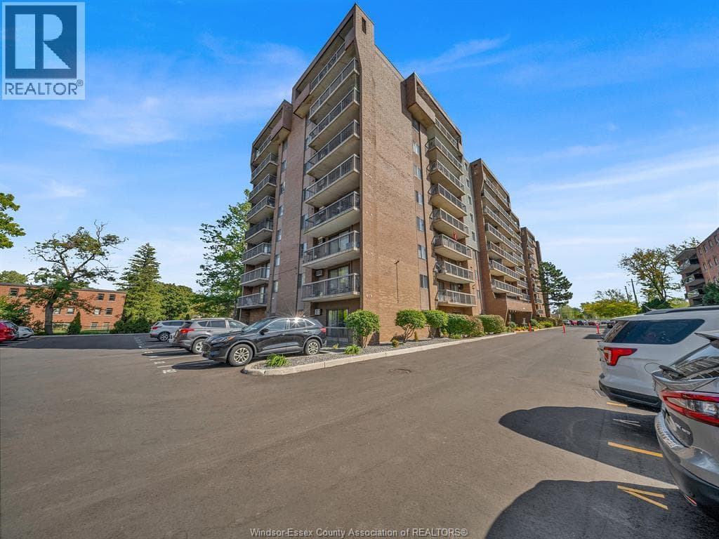 3936 WYANDOTTE STREET East Unit# 206 in East Windsor