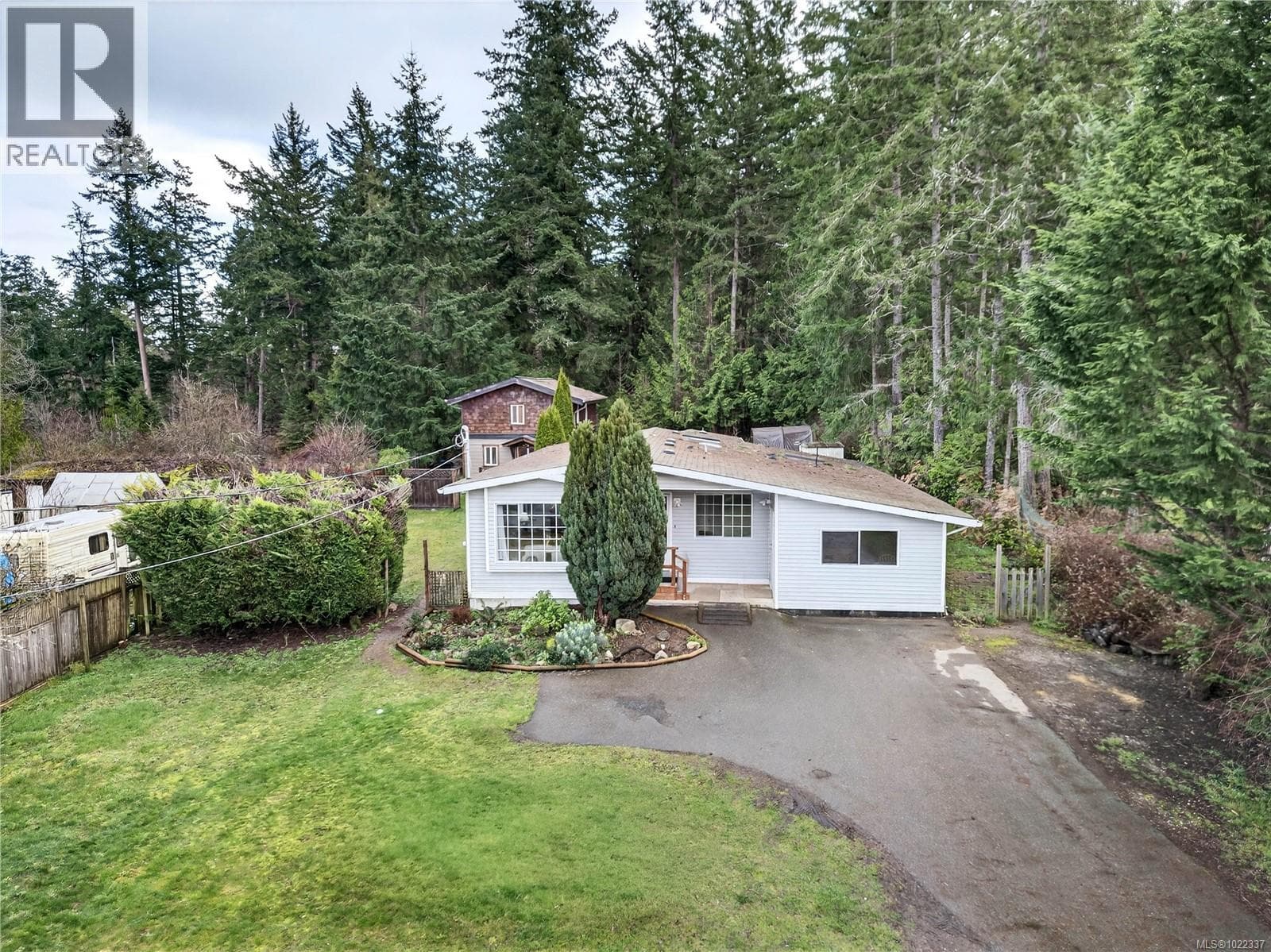 183 Maliview Dr in 