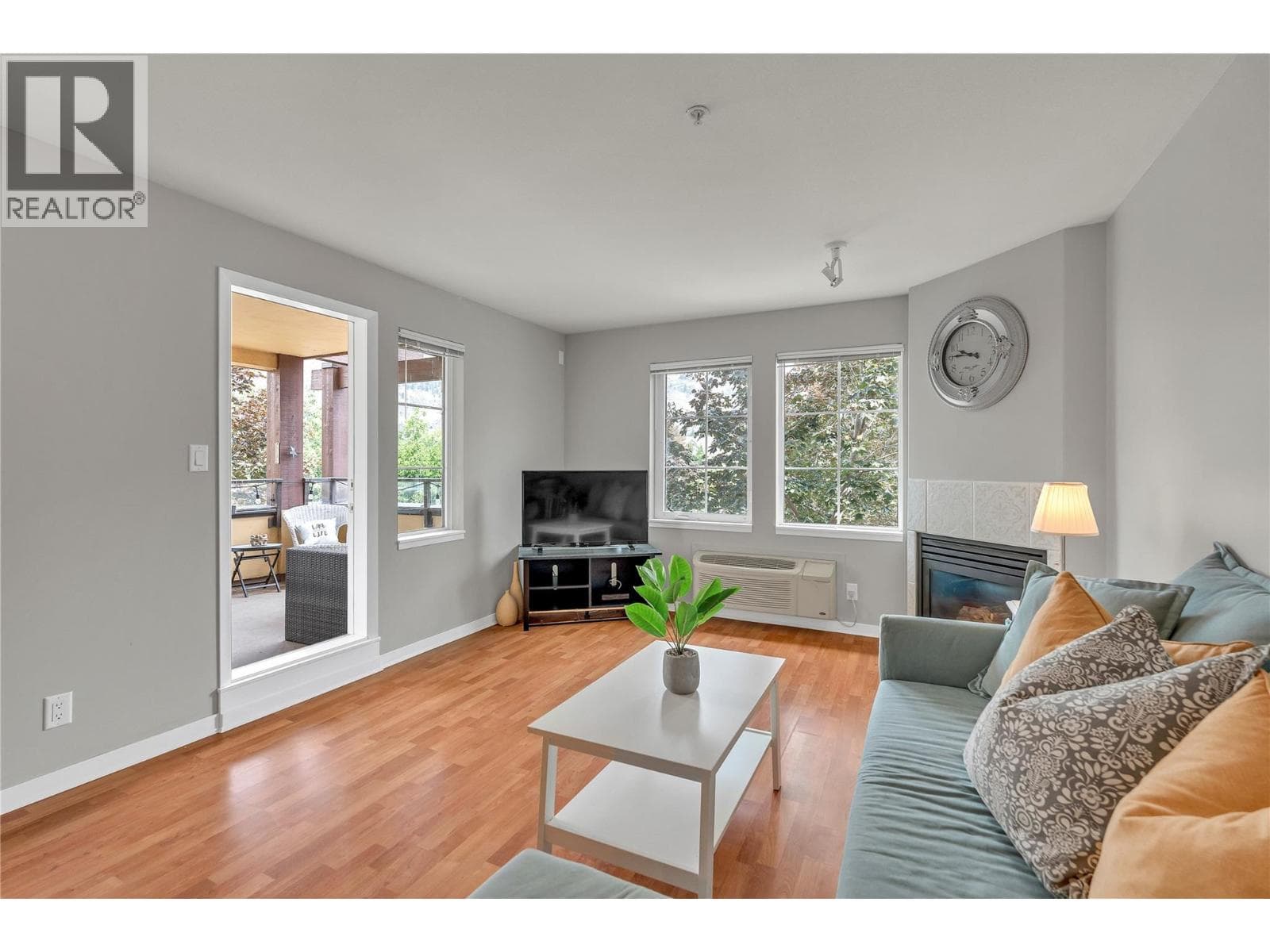 7600 COTTONWOOD DRIVE UNIT 202, Interior REALTORS® — photo 4