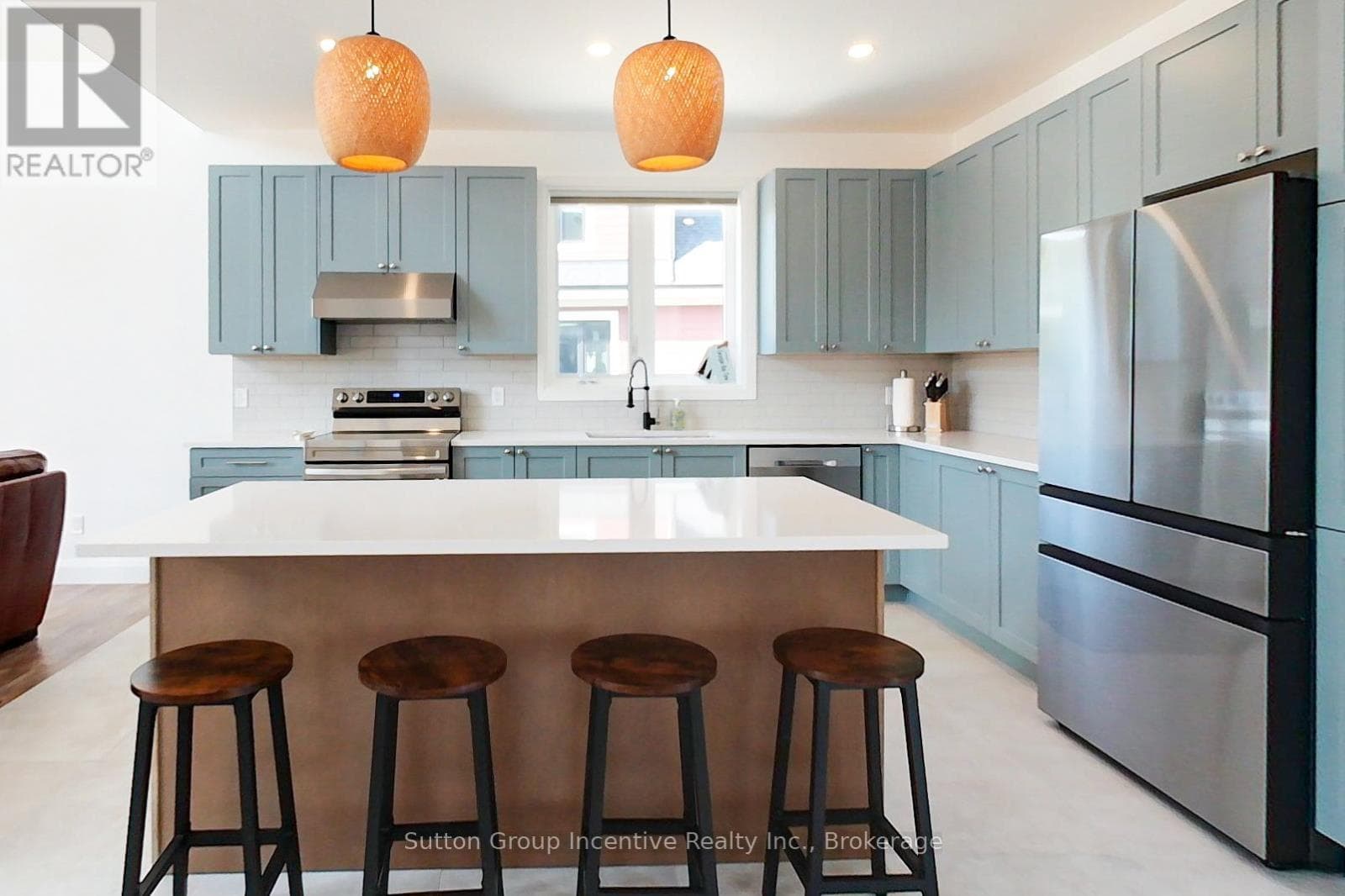 A15 - 130 ARLBERG CRESCENT, OnePoint — photo 5