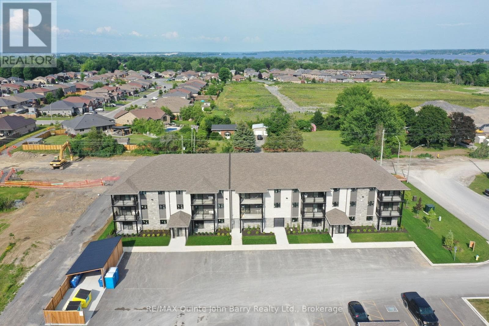 205-10 HILLSIDE MEADOW DRIVE in 