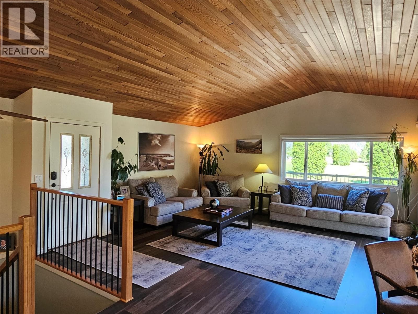 429 3RD AVENUE, Interior REALTORS® — photo 4
