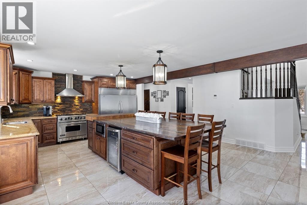 313 CRYSTAL BAY DRIVE, Windsor — photo 3