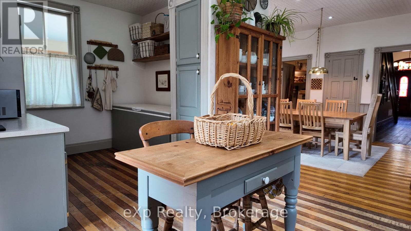 1337 BRUCE ROAD 15, OnePoint — photo 4