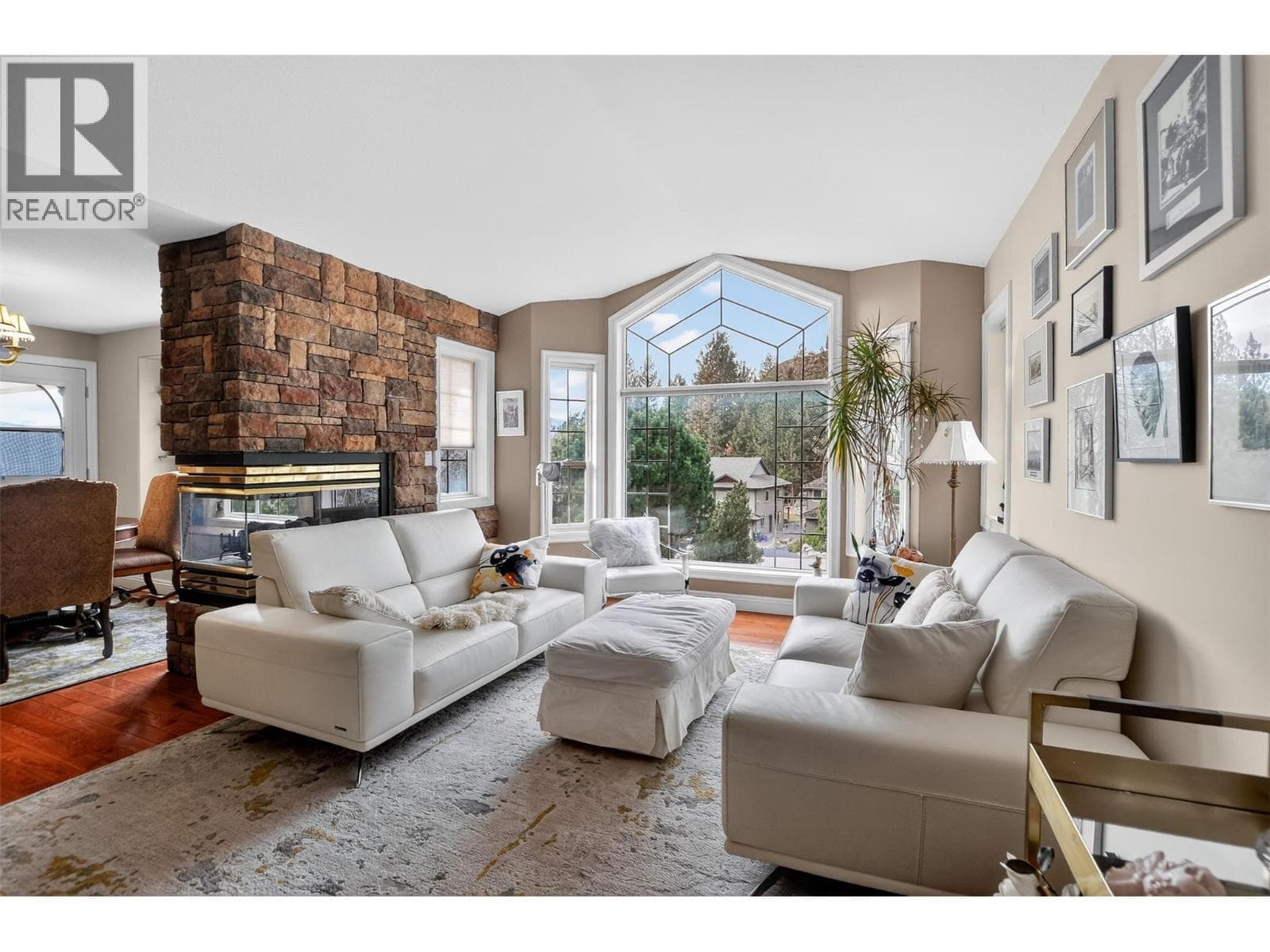 144 Christie Mountain Lane, Interior REALTORS® — photo 4