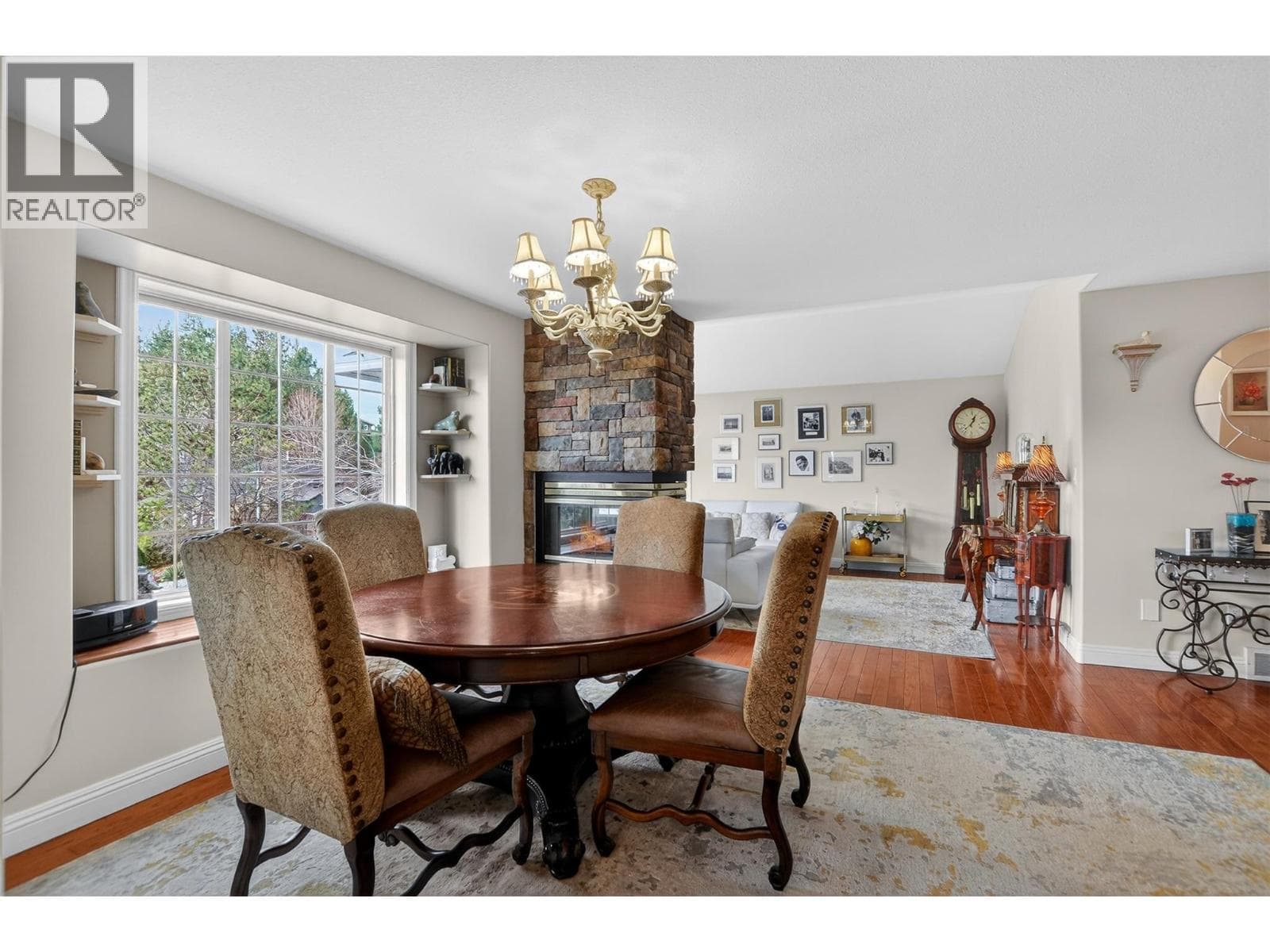 144 Christie Mountain Lane, Interior REALTORS® — photo 3