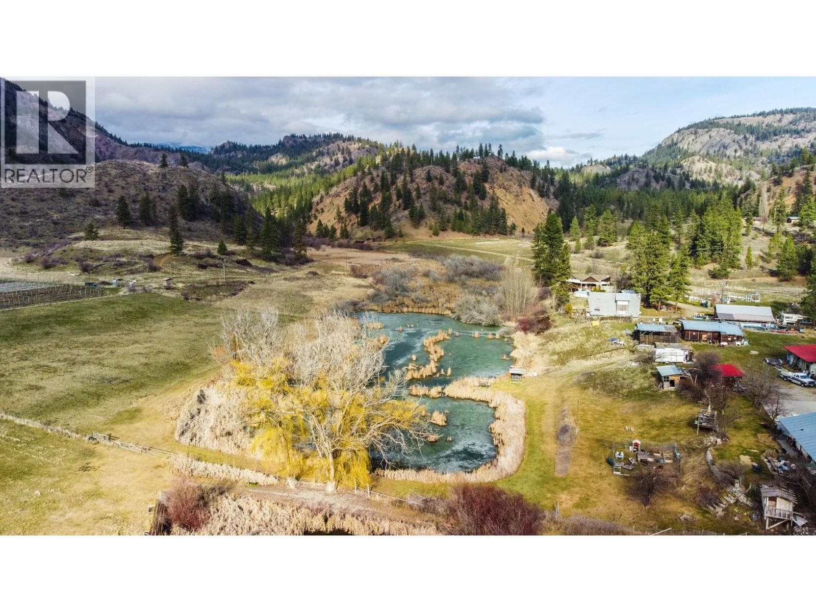 698 Green Lake Road, Interior REALTORS® — photo 5