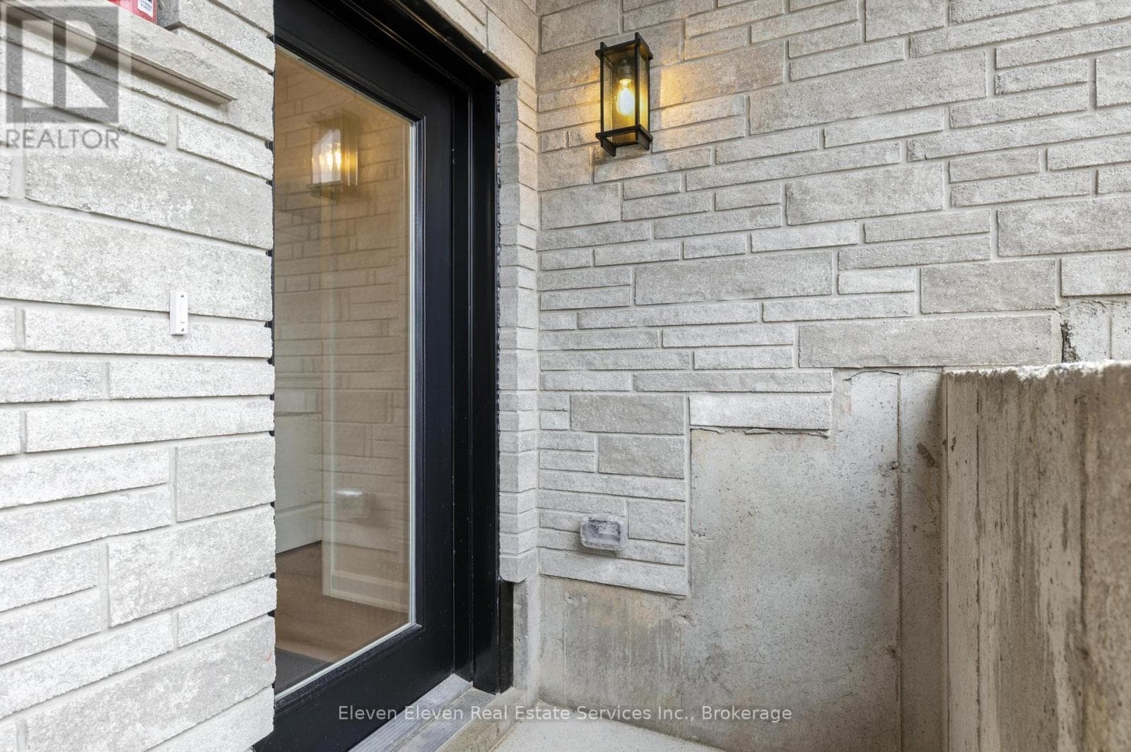 26 - 440 WELLINGTON STREET, Toronto — photo 2