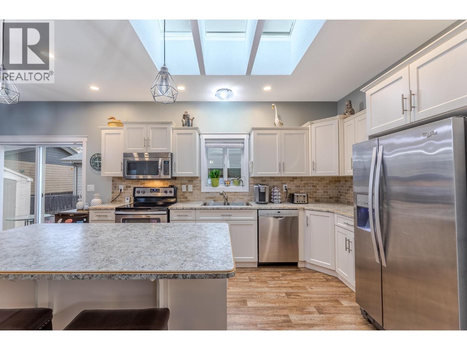 8300 Gallagher Lake Frontage Road Unit# 85, Interior REALTORS® — photo 4