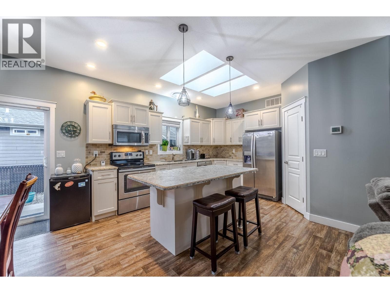 8300 Gallagher Lake Frontage Road Unit# 85, Interior REALTORS® — photo 3
