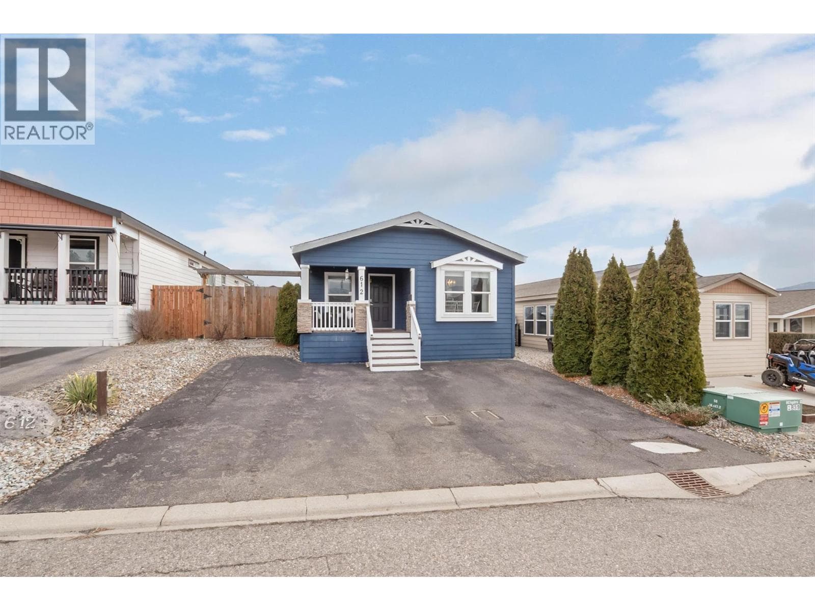 2440 OLD OKANAGAN HIGHWAY UNIT 612, Interior REALTORS® — photo 2