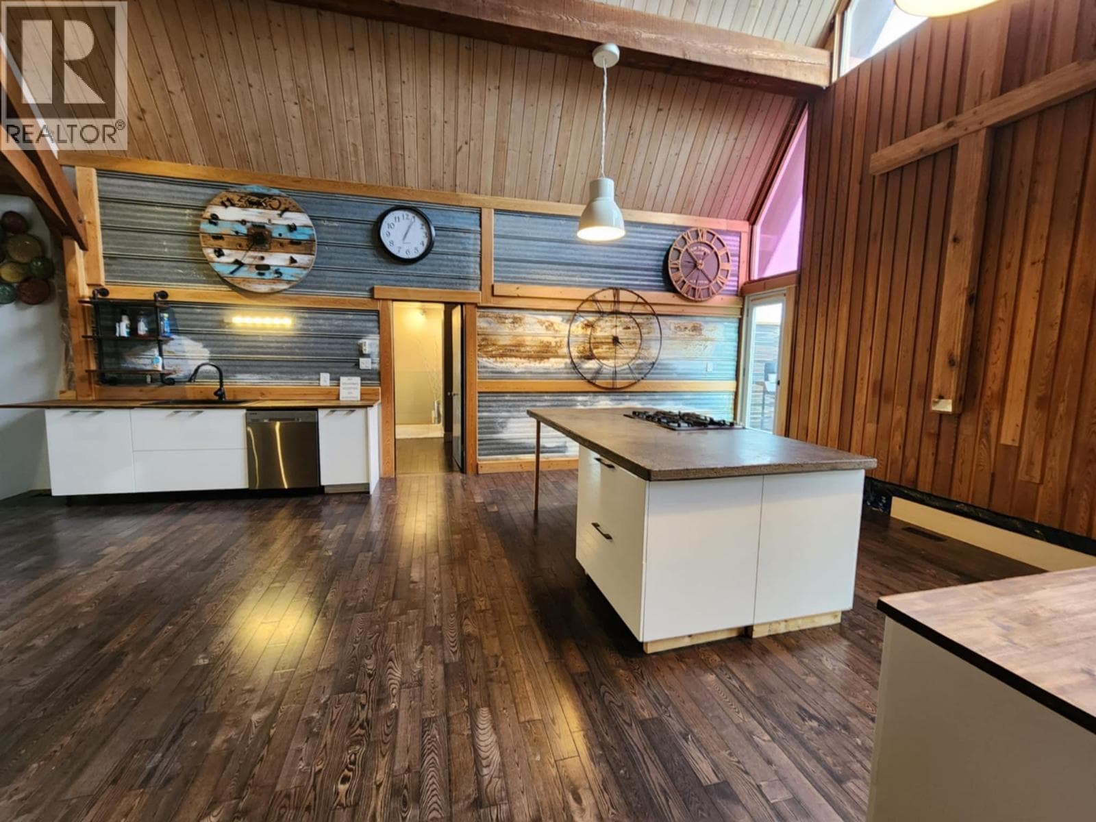 2193 PARK AVENUE, Interior REALTORS® — photo 2