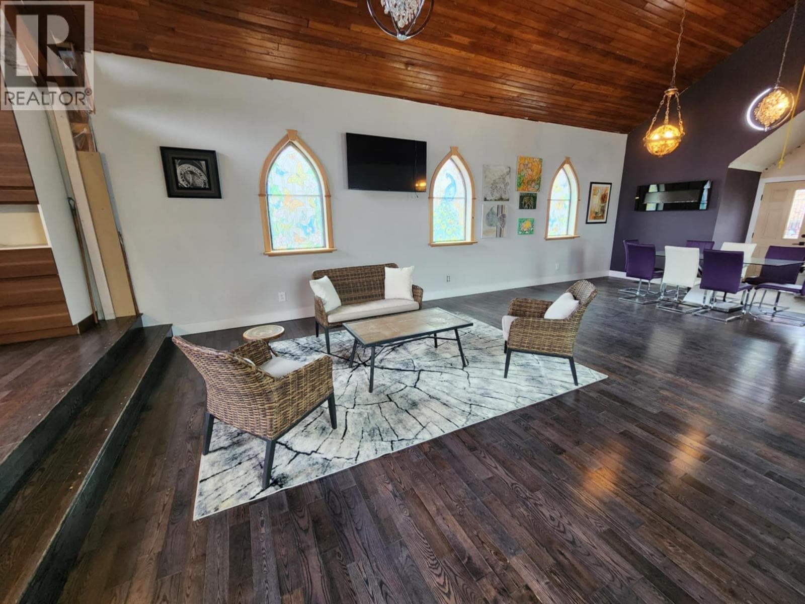 2193 PARK AVENUE, Interior REALTORS® — photo 4
