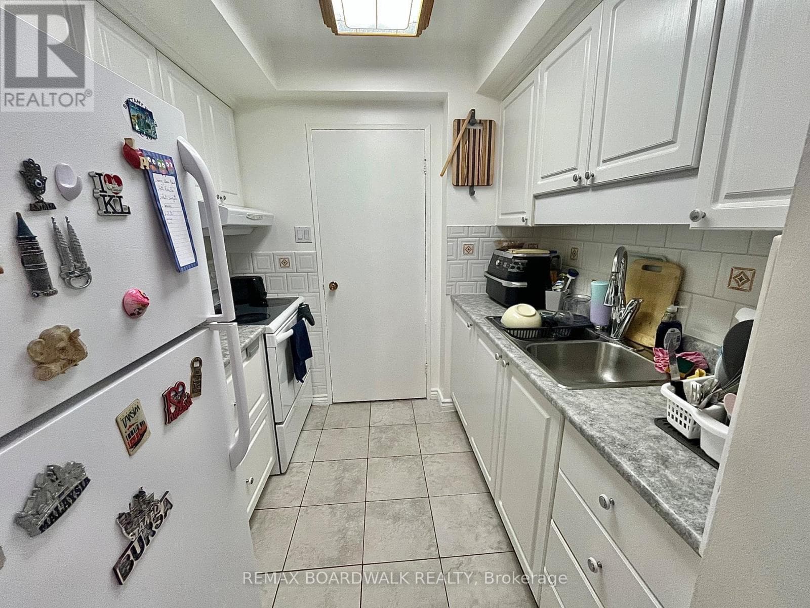 407 - 555 BRITTANY DRIVE, Ottawa — photo 3