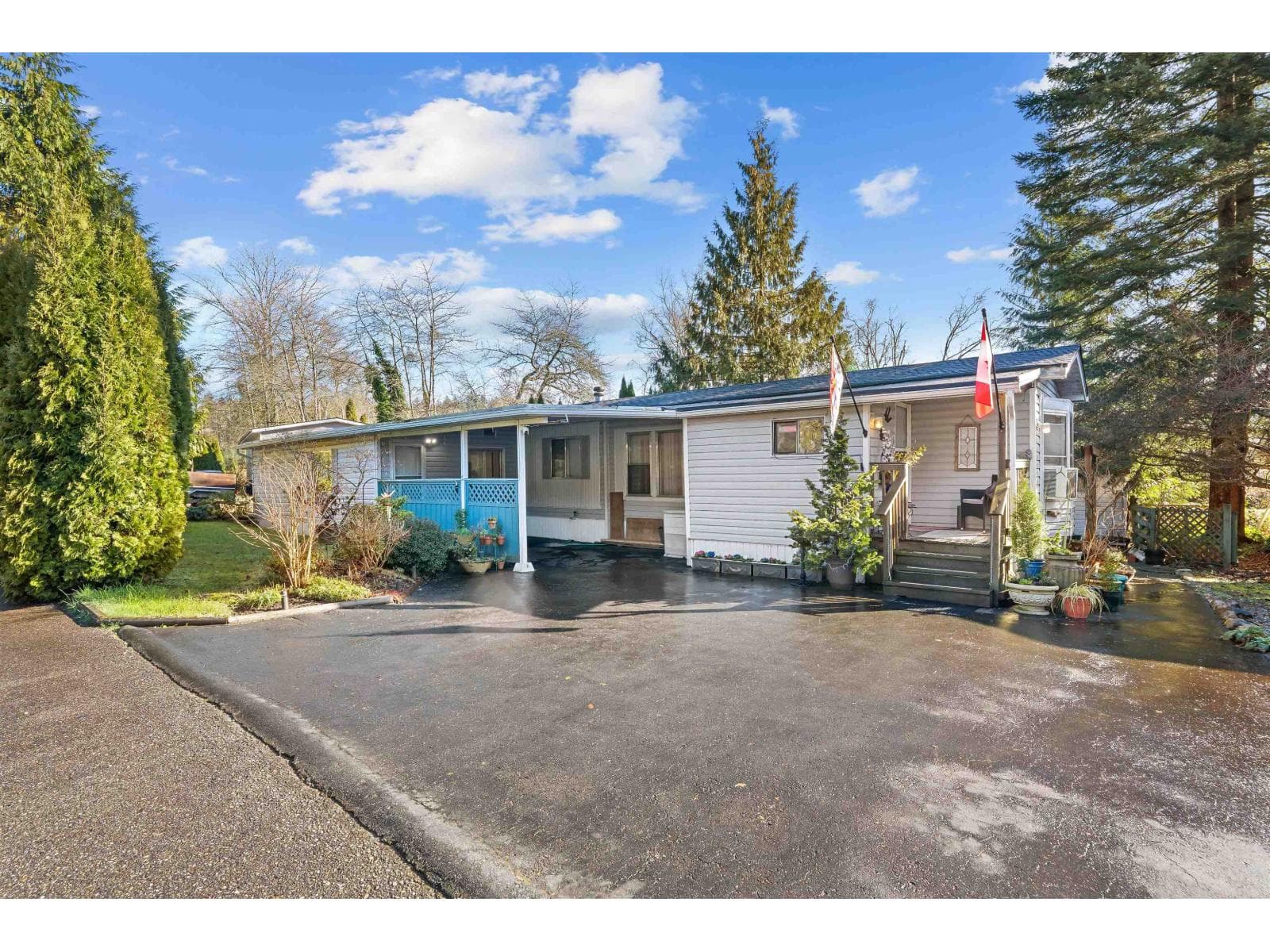 41 10221 WILSON STREET in Stave Falls