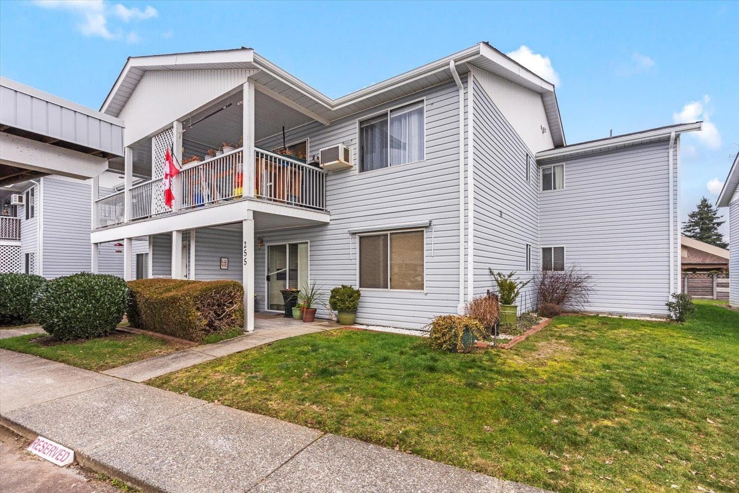 256 32691 GARIBALDI DRIVE in City Centre