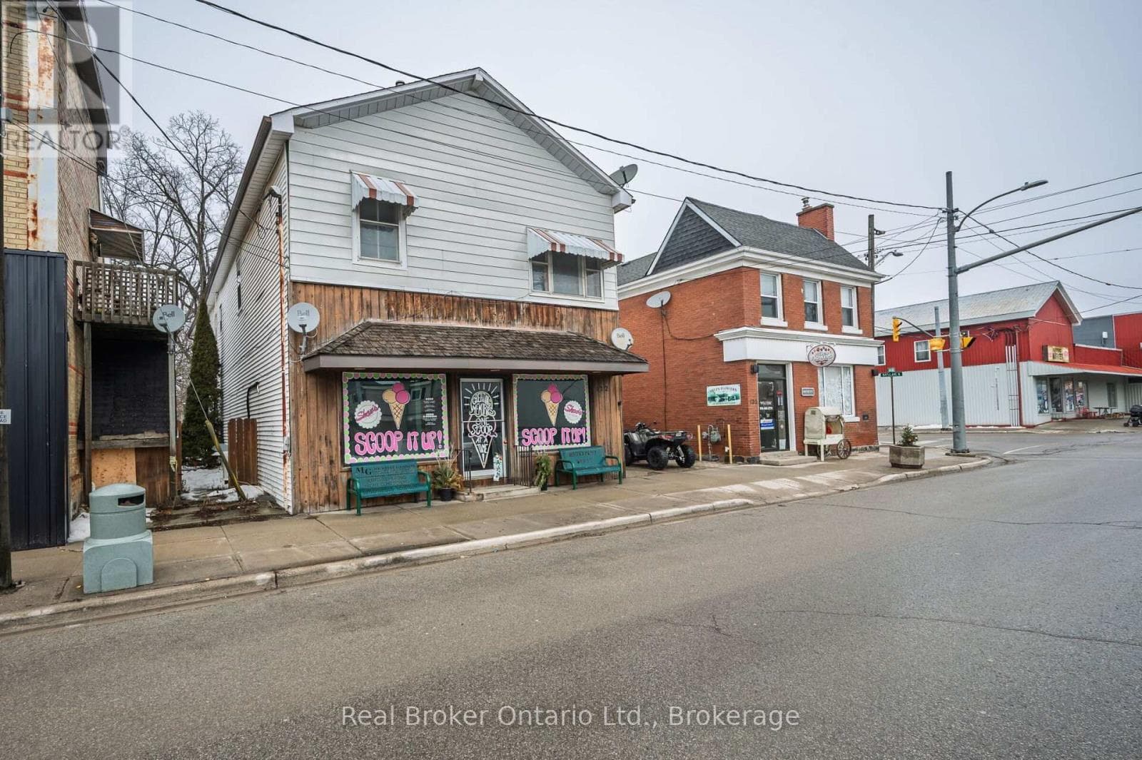 122 KING Street, Oakville-Milton — photo 3