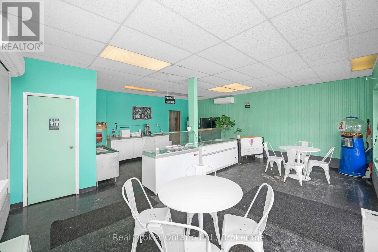 122 KING Street, Oakville-Milton — photo 5