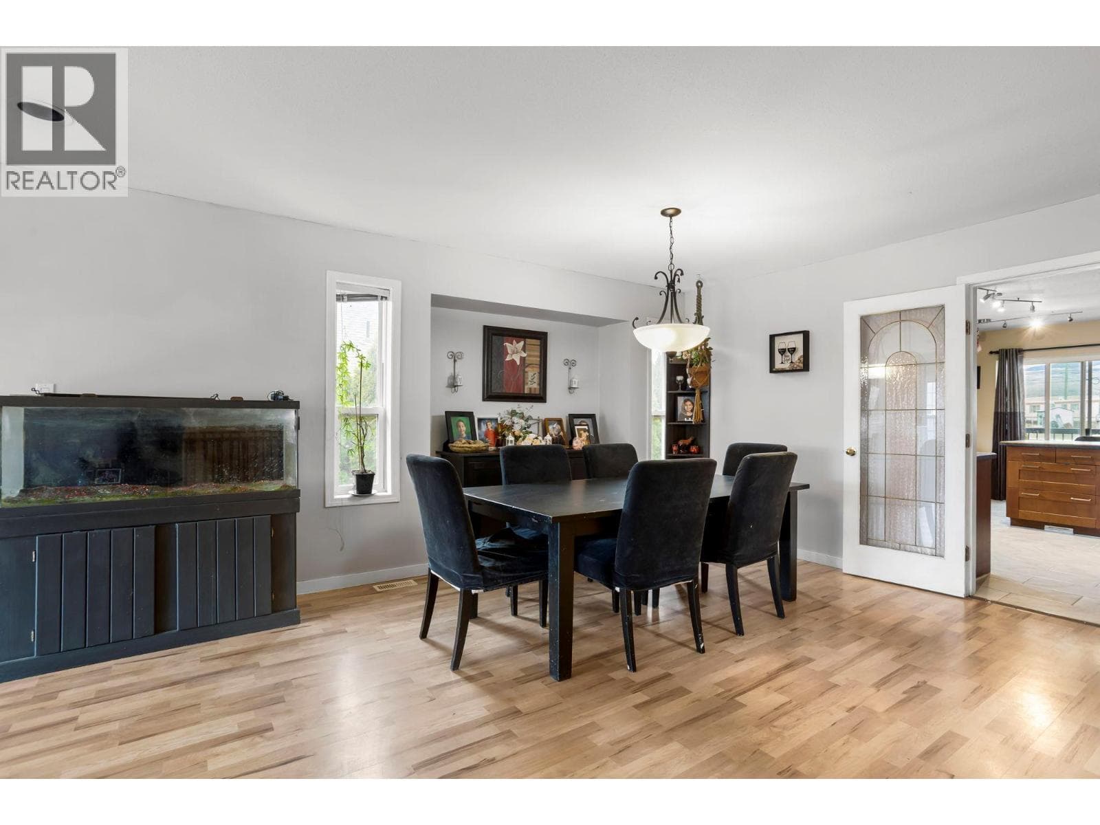 1690 Bann Street, Interior REALTORS® — photo 5