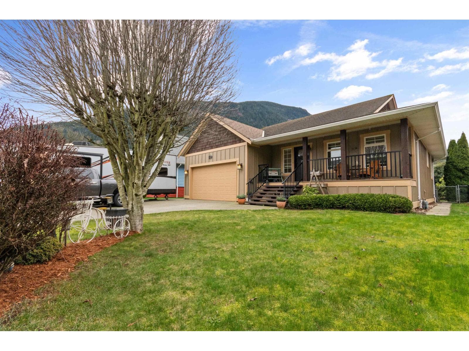 246 BALSAM AVENUE, Harrison Hot Springs, Chilliwack — photo 3