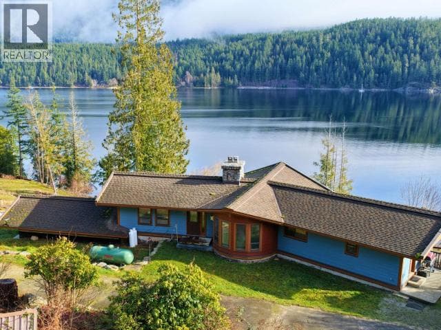2870 DANGIO ROAD, Powell River — photo 2