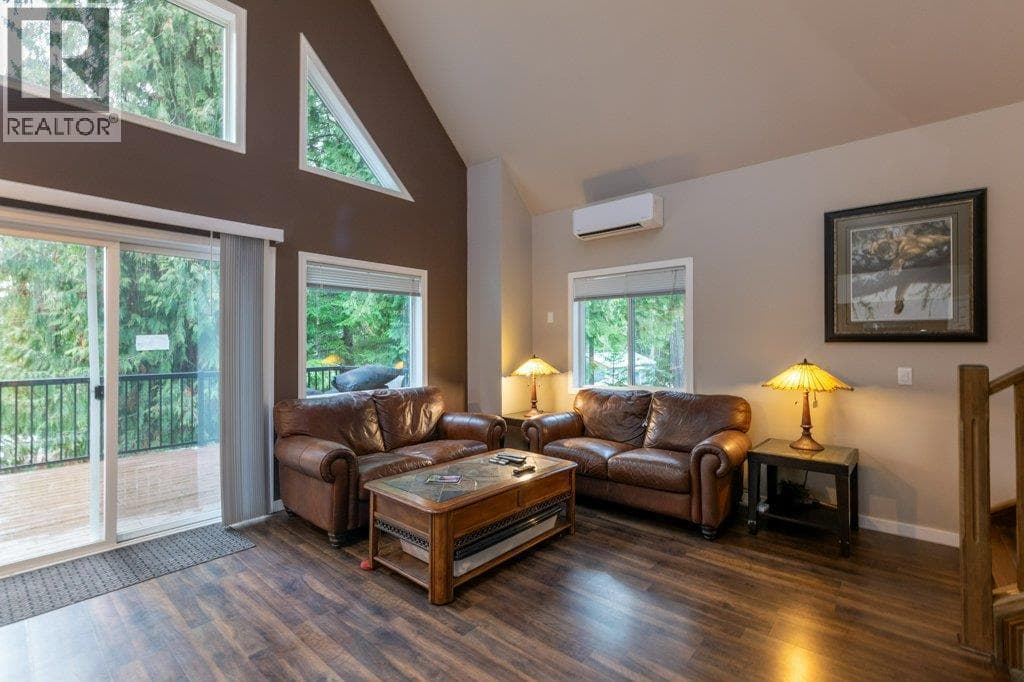 7268 ESTATE PLAZA, Interior REALTORS® — photo 5