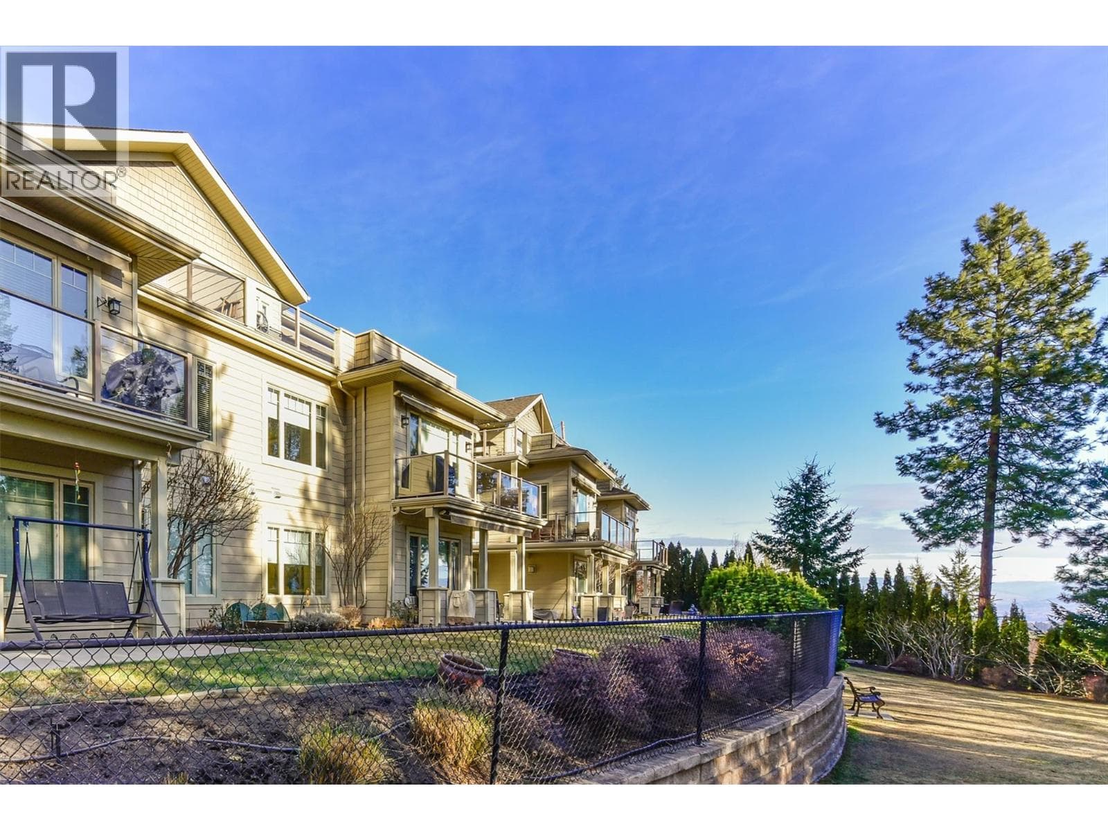 2283 Shannon Heights Court Unit# 18 in 