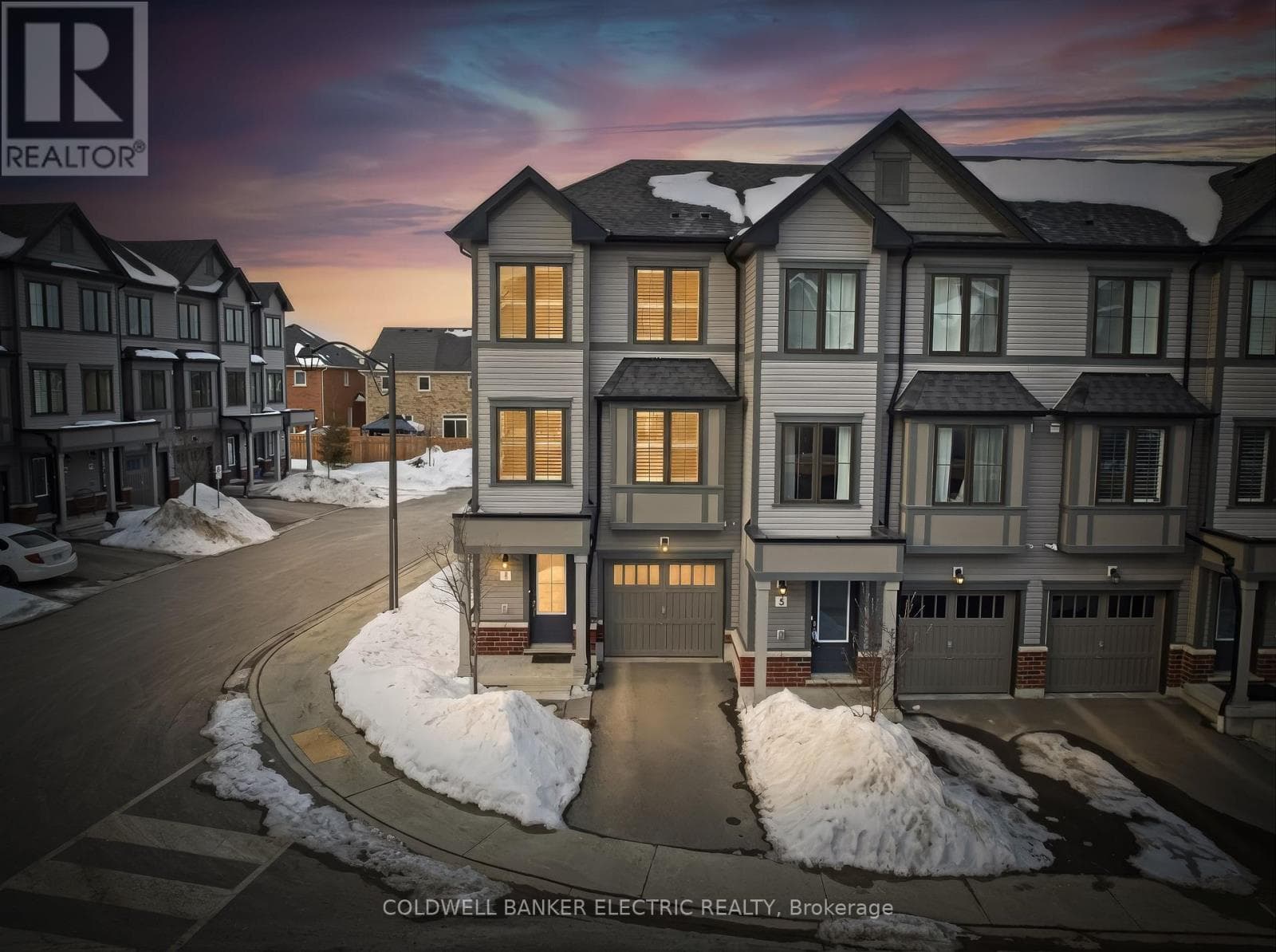 1 LOANA LANE in
