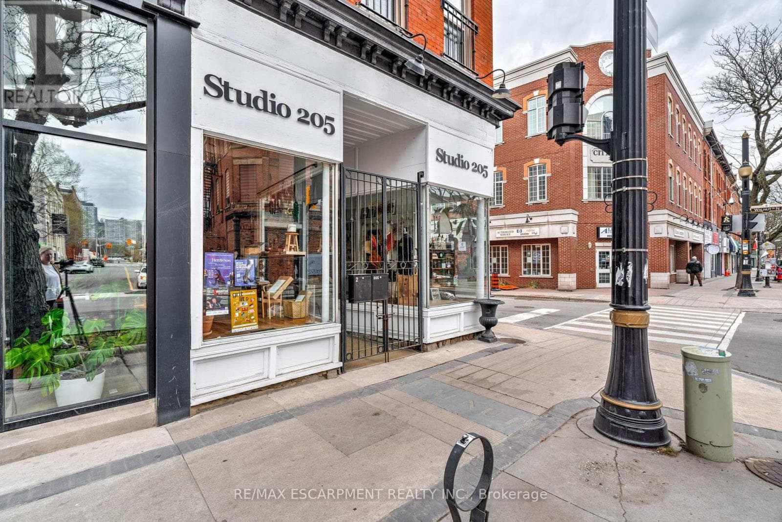 205 KING STREET EAST, Toronto — photo 3
