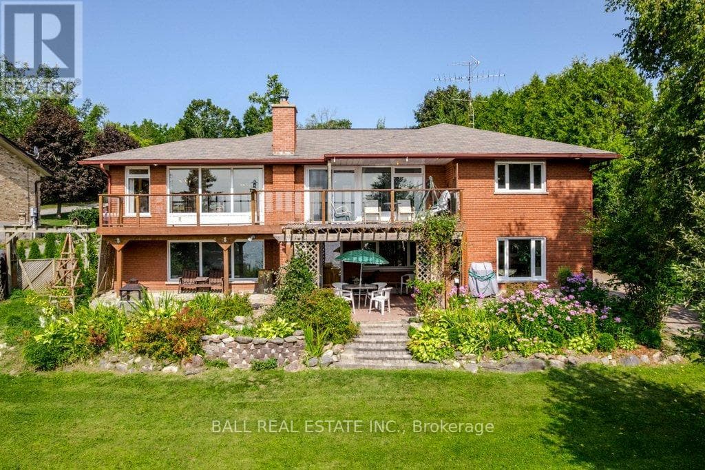 919 SKYLINE ROAD in 