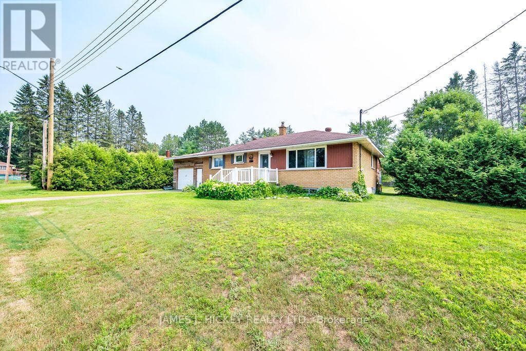 115 LORNE PLACE, Renfrew County — photo 3