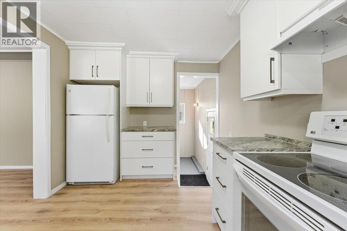5783 TUKTAKAMIN ROAD, Interior REALTORS® — photo 5