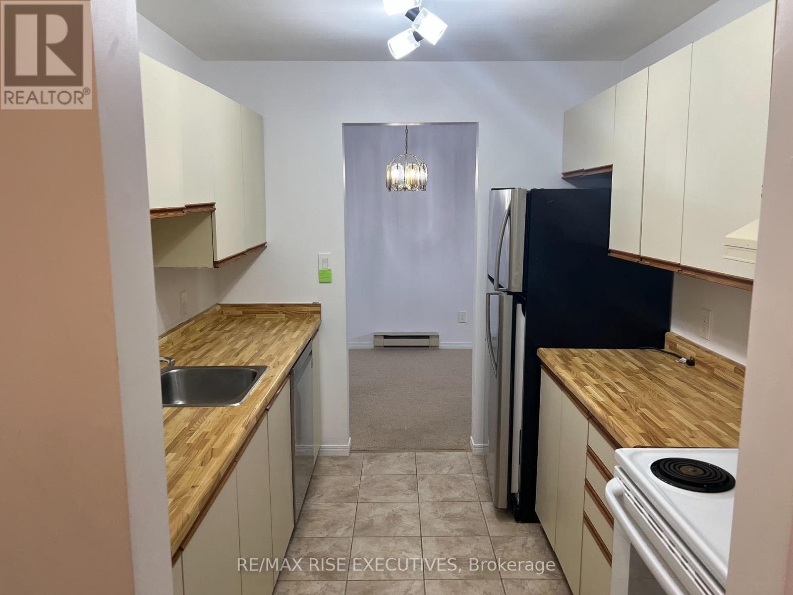 110 - 1100 MILLWOOD AVENUE, Rideau St.Lawrence — photo 5