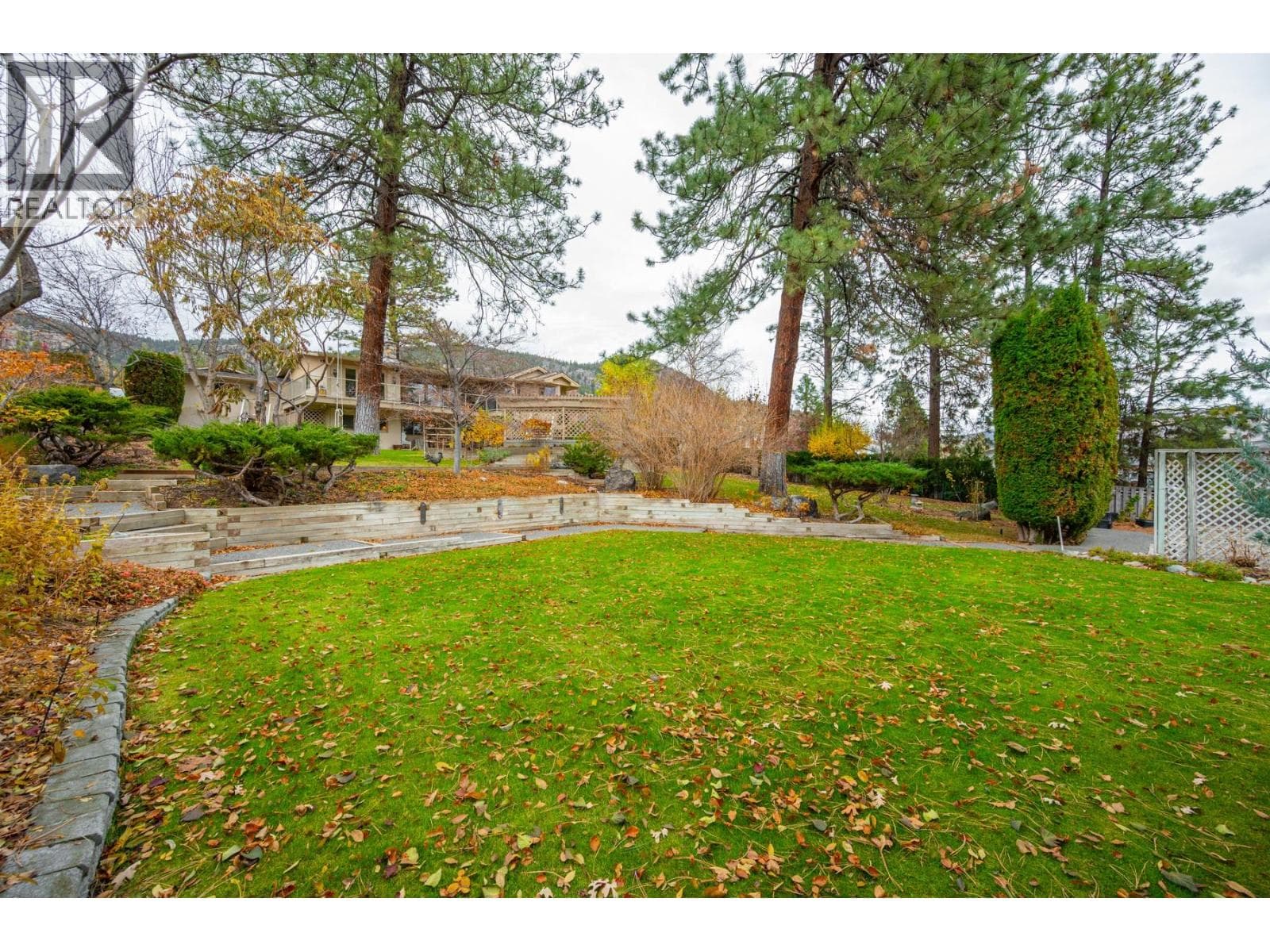 2398 Reid Avenue, Interior REALTORS® — photo 5
