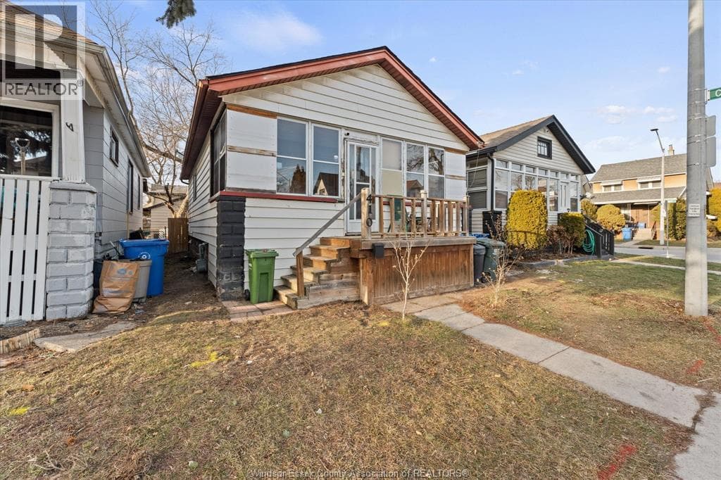 410 CAROLINE STREET, Windsor — photo 3
