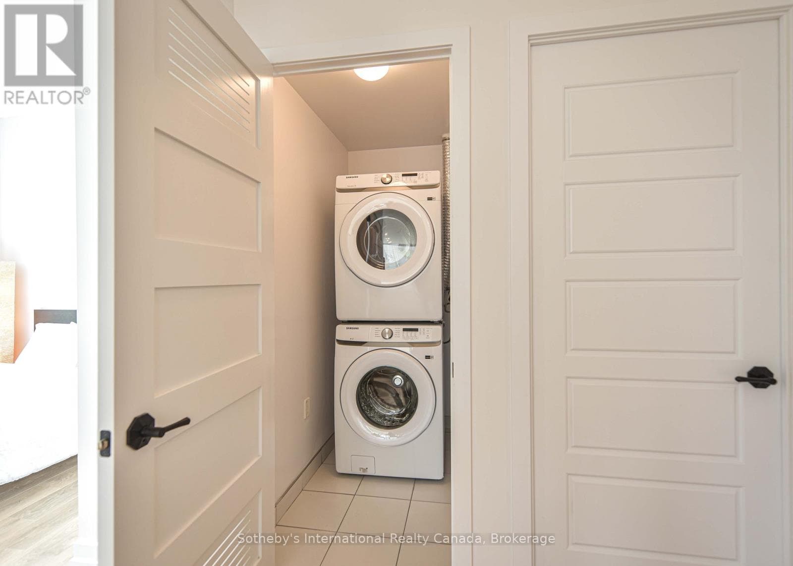 437 - 415 SEA RAY AVENUE, OnePoint — photo 4