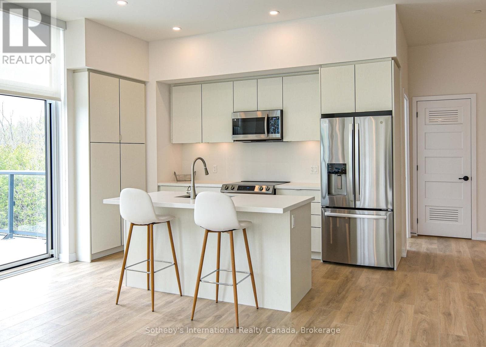 437 - 415 SEA RAY AVENUE, OnePoint — photo 5