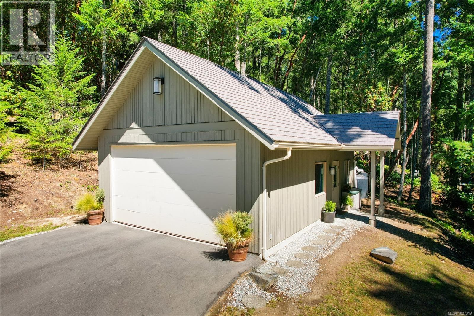 154 CORMORANT CRESCENT, Vancouver Island — photo 5
