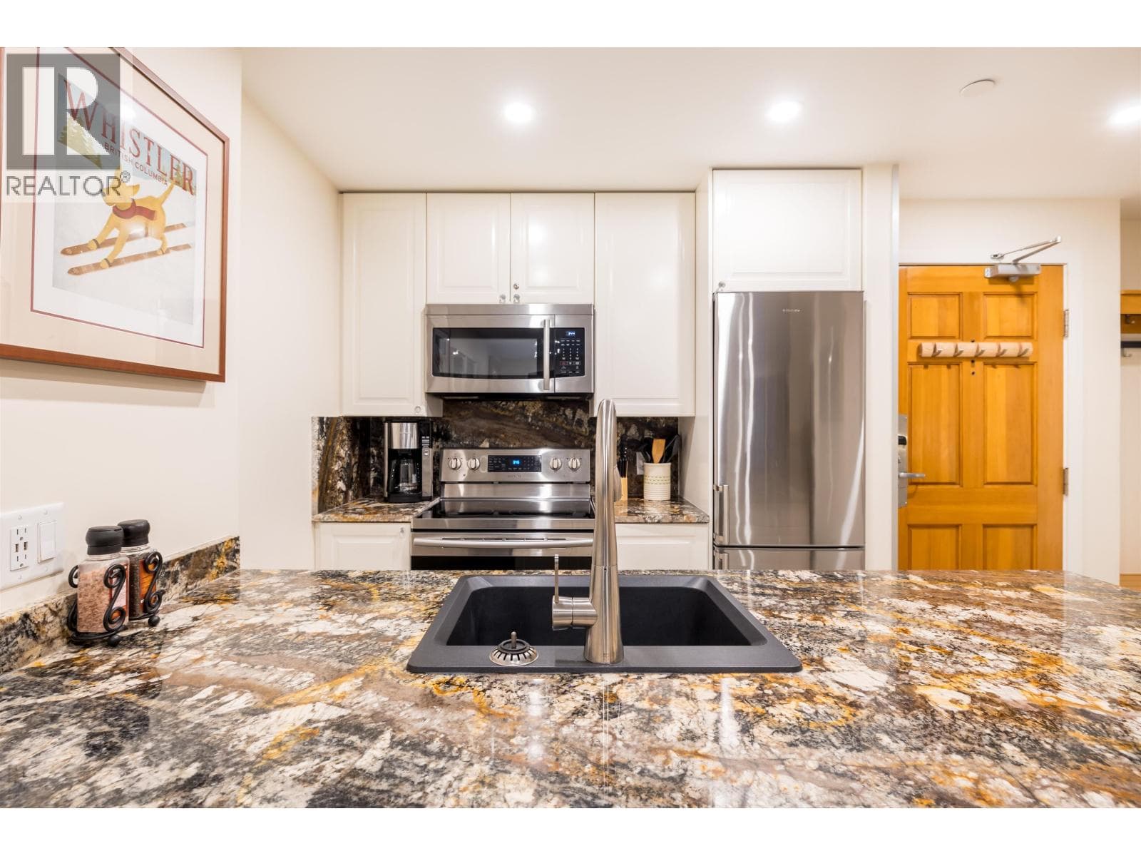 116 4800 SPEARHEAD DRIVE, Greater Vancouver — photo 3