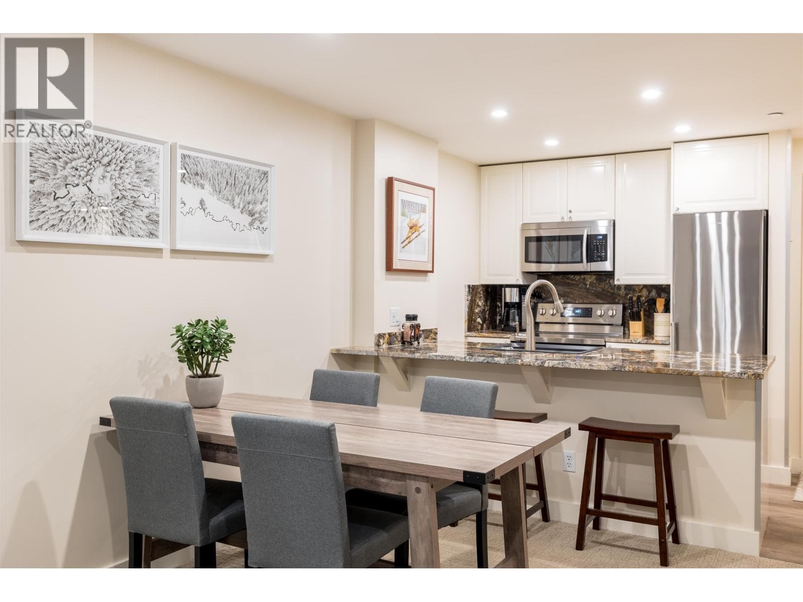 116 4800 SPEARHEAD DRIVE, Greater Vancouver — photo 2