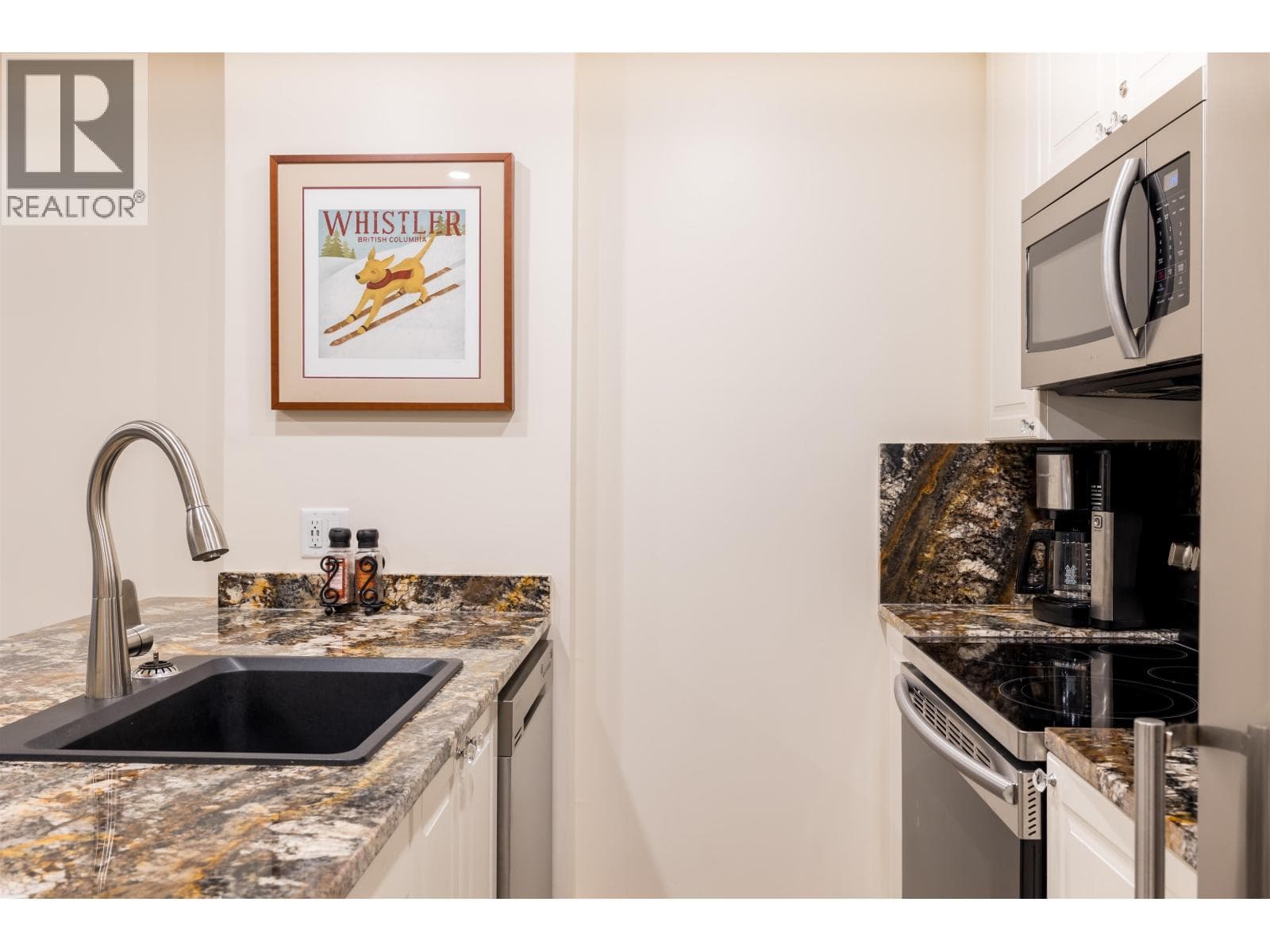 116 4800 SPEARHEAD DRIVE, Greater Vancouver — photo 4