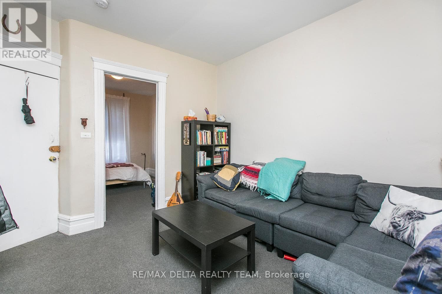 27 PERKINS STREET, Ottawa — photo 3