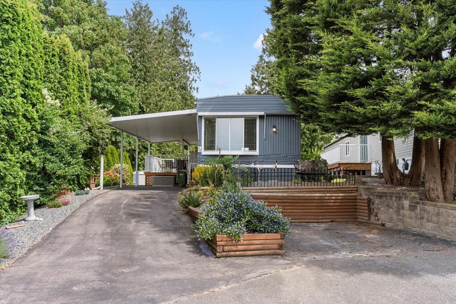 30 2035 MARTENS STREET in Peardonville