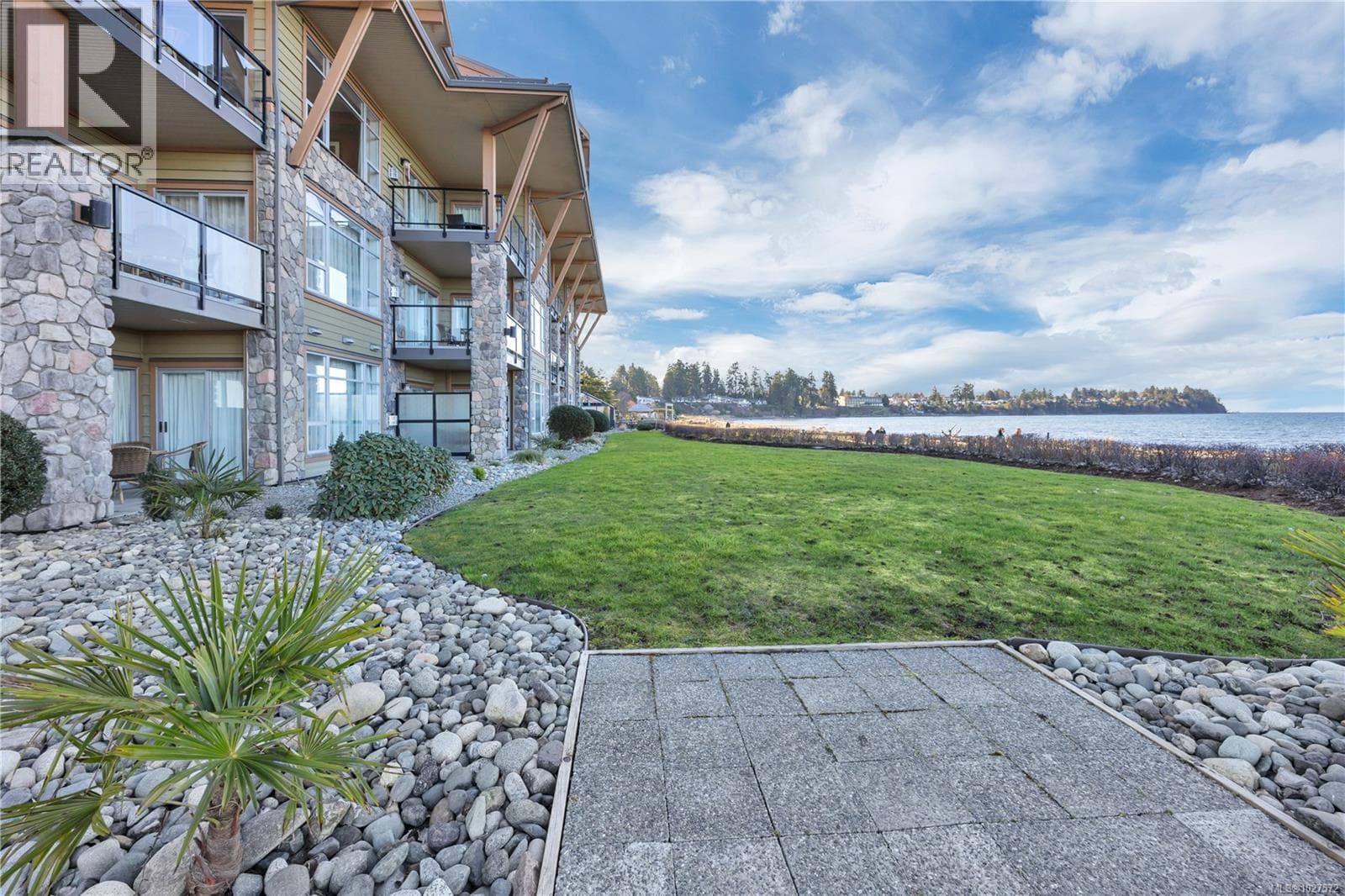 103 194 Beachside Dr, Vancouver Island — photo 3
