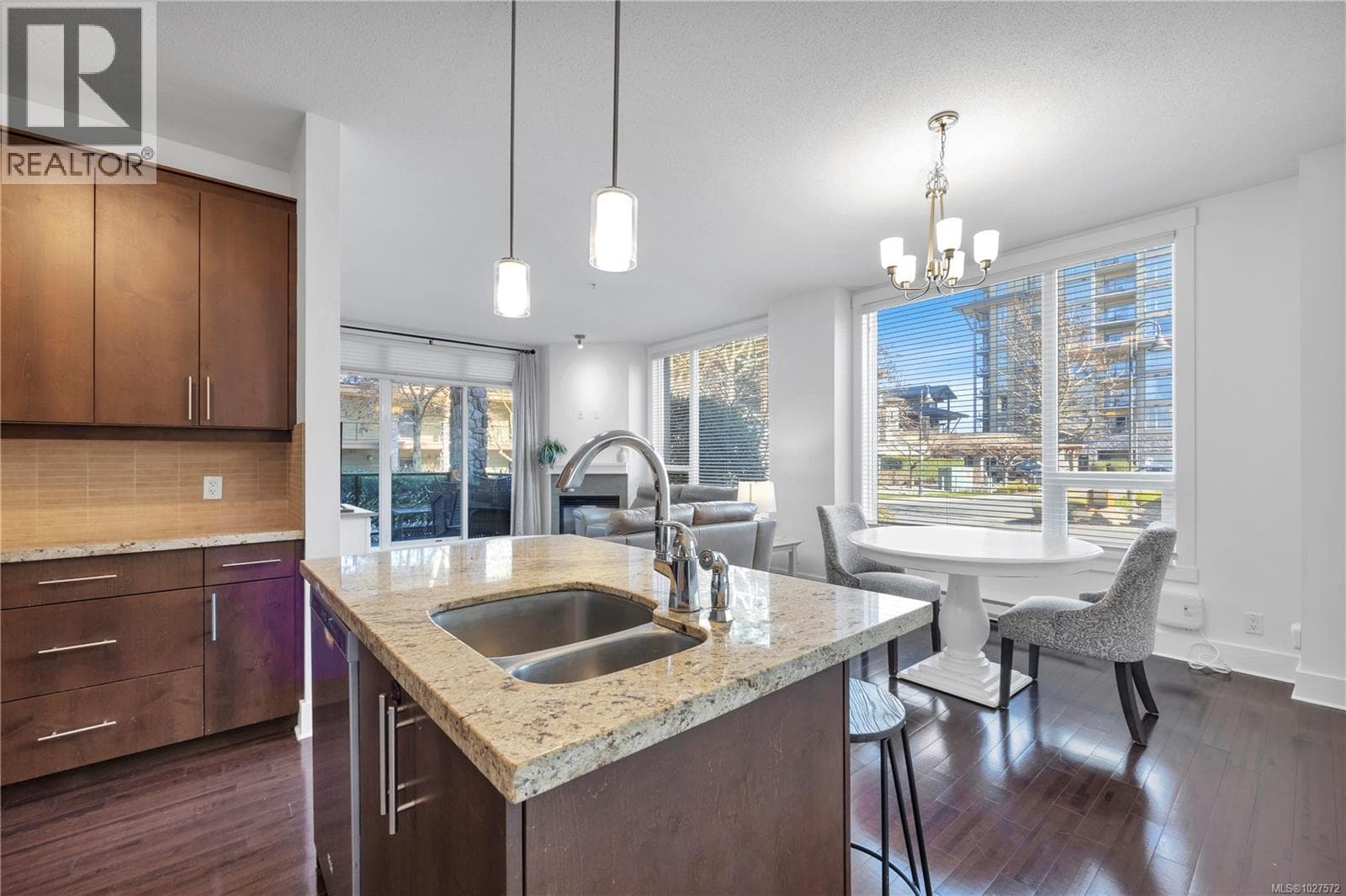 103 194 Beachside Dr, Vancouver Island — photo 5