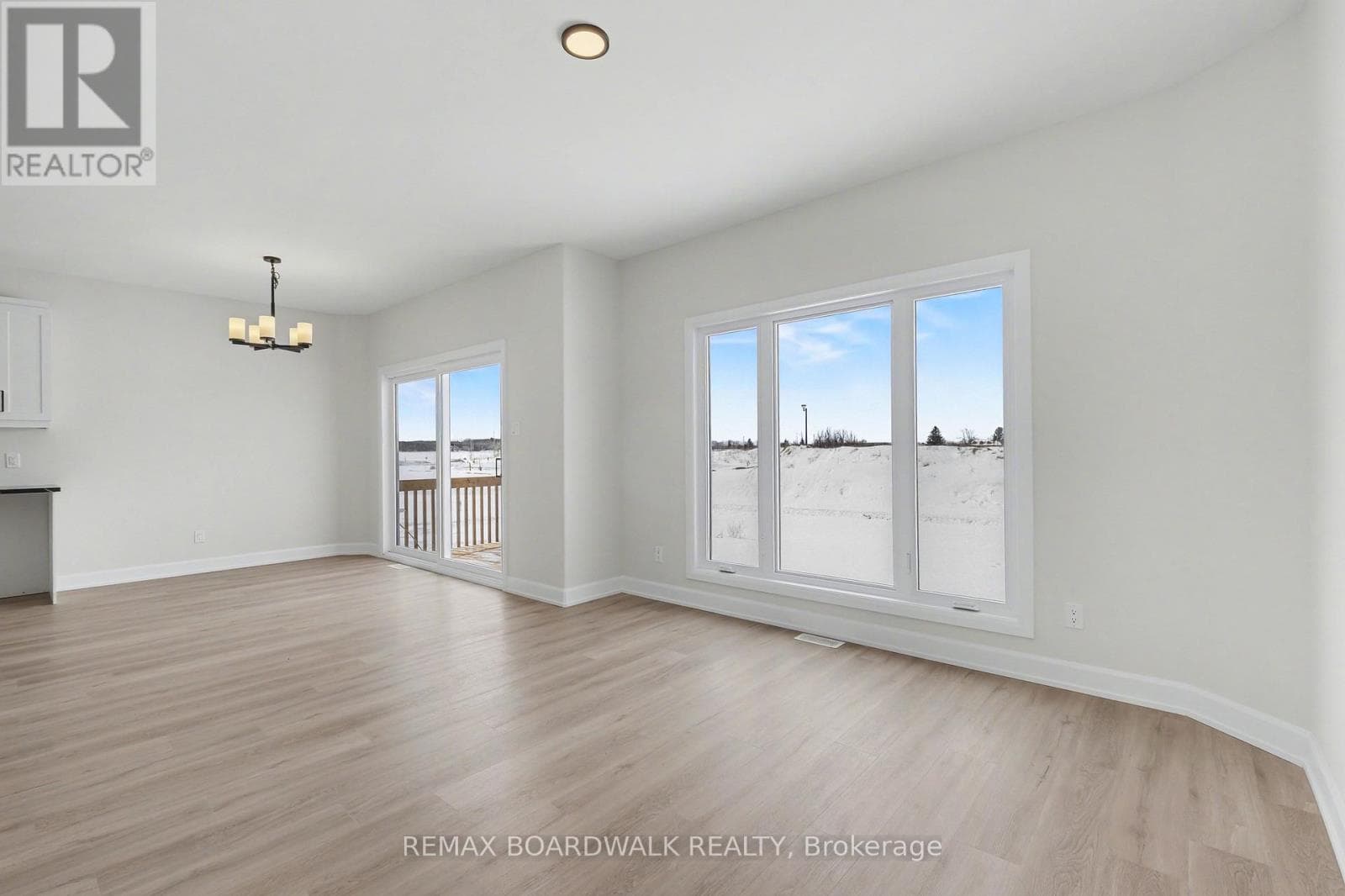 967 CHABLIS CRESCENT, Ottawa — photo 3